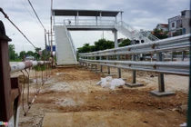 Thanh Hóa: Vì sao cầu bộ hành vượt đường sắt 2 tỷ bị phản đối?