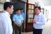 Mùa thi đang “phả hơi nóng” trên khắp cả nước