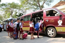 Thành phố Hồ Chí Minh rà soát, siết chặt quản lý xe đưa đón học sinh