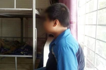 Phú Thọ: Bố cùng dì ghẻ bạo hành con trai tàn bạo