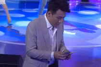 Cực sốc hành động hào phóng của Trấn Thành và nữ đại gia 