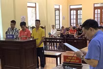 Tát nữ nhân viên sân bay, nhóm đối tượng nhận 92 tháng tù