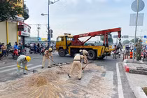 Nhân lên hình ảnh cao đẹp của cảnh sát giao thông