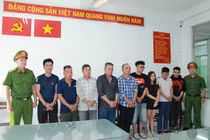 Bắt khẩn cấp 9 người vụ khiêng quan tài trước chợ Bến Thành