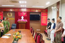 Khởi tố Hằng Du mục, Quang Linh Vlog: 135.325 hộp kẹo Kera đã được bán 