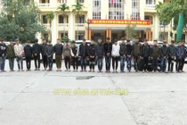 Khởi tố nhóm thanh niên mang kiếm đuổi đánh nhau ở Thái Bình