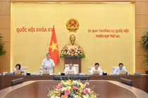 Ủy ban Thường vụ Quốc hội cho ý kiến về miễn học phí