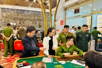 Cận cảnh triệt xóa sòng bạc người Trung Quốc cầm đầu, thu 720 tỷ