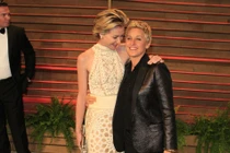 7 cặp đồng tính nữ nổi tiếng nhất thế giới