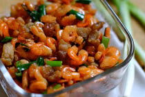 Làm đủ món ngon với tôm riu