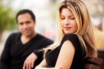 Nhận biết biểu hiện của chàng khi bối rối