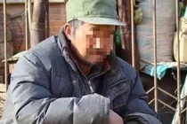 Con trai đem nhà gán nợ, chủ nợ vừa thấy tay bắt măt mừng