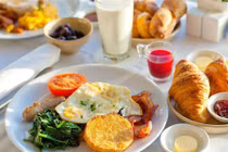 Những thực phẩm tốt, nhưng nên loại khỏi thực đơn buổi sáng