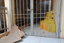 PKĐK Xuân Mai lưu giữ chất thải y tế nguy hại ở...hành lang?