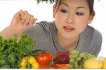 Tác hại không ngờ khi ăn quá nhiều rau xanh