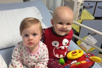 Cảm phục bé 3 tuổi trải qua 900 cuộc thử nghiệm ung thư