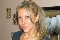 Bà mẹ U50 trẻ như gái 20 nhờ cuồng thể dục