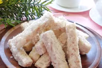 Cách làm mứt khoai môn dẻo thơm đón Tết