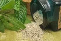 Bột rửa mặt, xu hướng mới cho làn da nhạy cảm