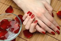 7 điều cần nhớ để da tay hết nhăn nheo gân guốc