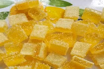 Mẹ trổ tài làm kẹo gôm chanh cho bé ngon hết sảy