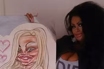 Chi cả đống tiền để phẫu thuật giống tranh biếm họa