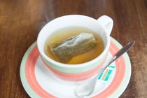 Thường xuyên uống trà xanh sẽ bị vô sinh?