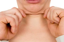 9 bài thể dục xóa tan cằm đôi cho phái đẹp