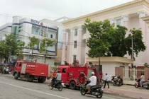 Cả trăm công an chữa cháy Kho bạc nhà nước