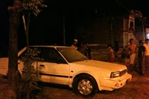 Phát hiện xác nguời phụ nữ trong xe ô tô