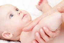 Bí quyết nuôi con gái xinh đẹp như hoa khi lớn lên