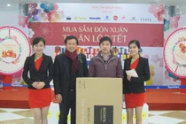 Tưng bừng nhận quà tại hệ thống TTTM Vincom Mega Mall