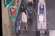 Quên buộc dây giày khi đi thang cuốn và cái kết bất ngờ