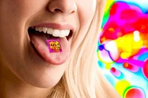 Rao bán tem giấy công khai trên diễn đàn của giới trẻ