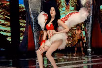 Lời hứa không bao giờ thực hiện được của Ngọc Trinh