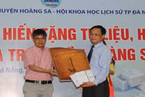 Hiến tặng nhiều hiện vật, tư liệu quý về chủ quyền Hoàng Sa