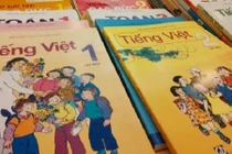 Có hay không vụ ban hành bộ sách giáo khoa miền Bắc, miền Nam?