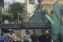 Cần cẩu dự án Toplife Tower hàng chục tấn đè sập trường mầm non