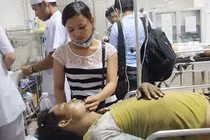 Lời kể hãi hùng của nạn nhân thoát chết nổ xe khách ở Lào