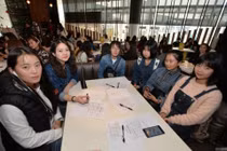 Đại gia Dubai chọn vợ: Tấp nập như cuộc thi hoa hậu