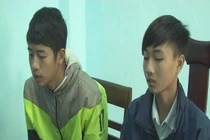 Khởi tố 2 học sinh đánh vỡ xương sọ bạn học