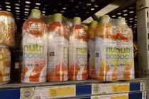 Vẫn bán 13 sản phẩm Coca Cola bị dừng lưu thông: Siêu thị nói gì?