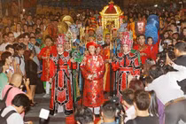 Những điều cấm kị khi đi diễn ngày Tết của sao Việt