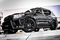 Land Cruiser 200 “ngầu” hơn với bản độ hầm hố