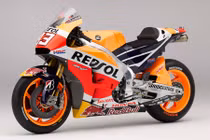 Ngắm nhìn siêu môtô Honda RC213V 2015 đẹp rạng rỡ