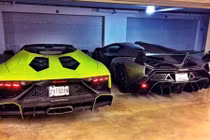 Đại gia sắm hai siêu xe Lamborghini Veneno chỉ trong 1 năm