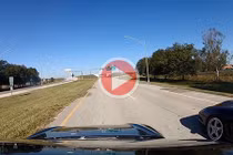 Tesla Model S P85D “đề-pa” ăn đứt Ferrari