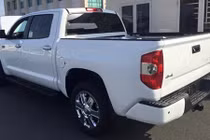 “Khủng long” Toyota Tundra 2014 bản đặc biệt về Việt Nam