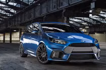 Thú vị với những màn drift của Ford Focus RS 2016 