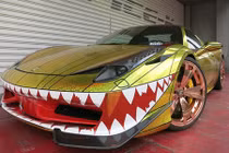 Tận mục “cá mập vàng” Ferrari phong cách chiến đấu cơ